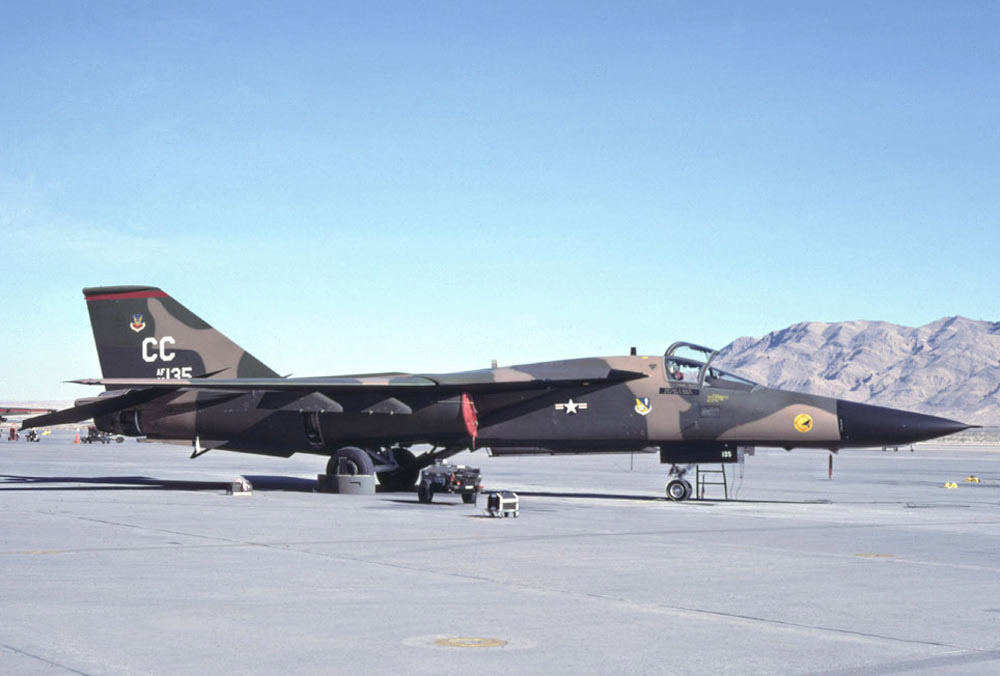 f-111_07_d.jpg
