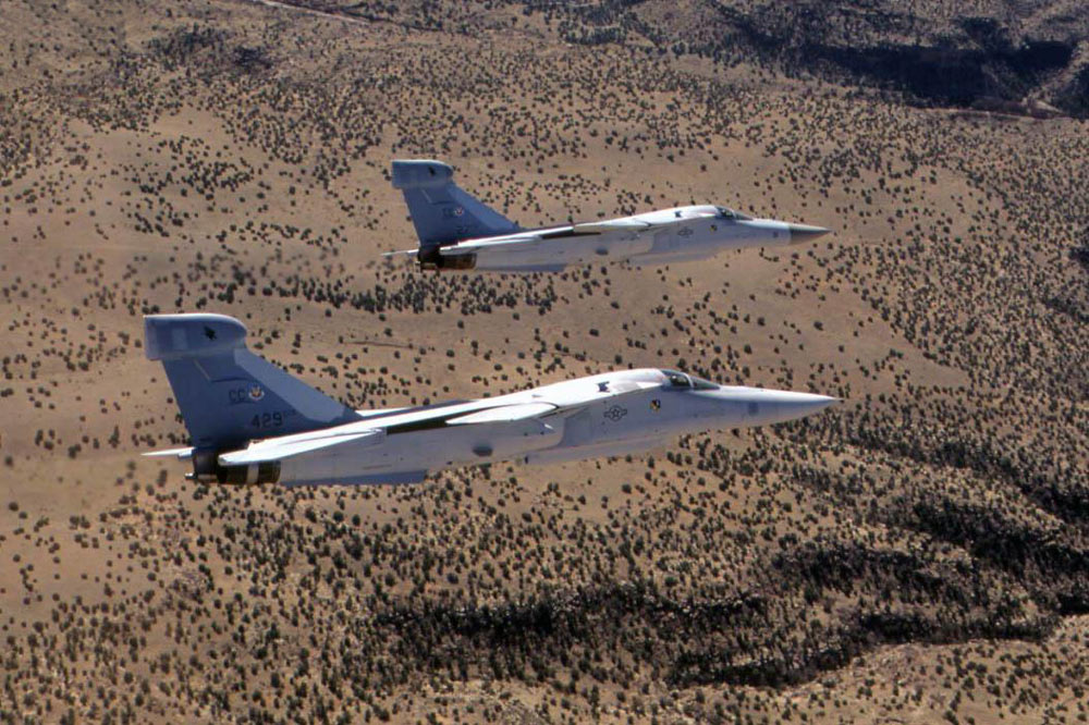 f-111_11_ef-111.jpg